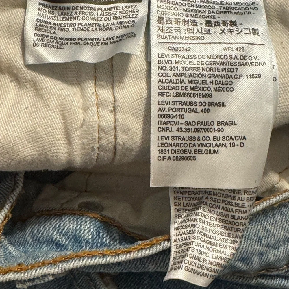Levi's Men's Straight Jeans in Light wash Blue